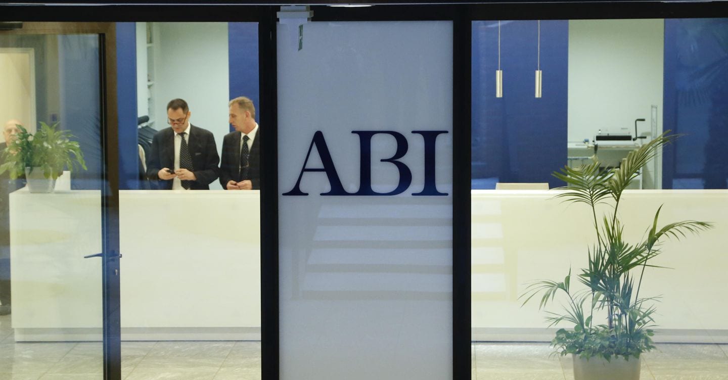 Banche, sprint dei prestiti a famiglie e imprese: tassi mutui stabili