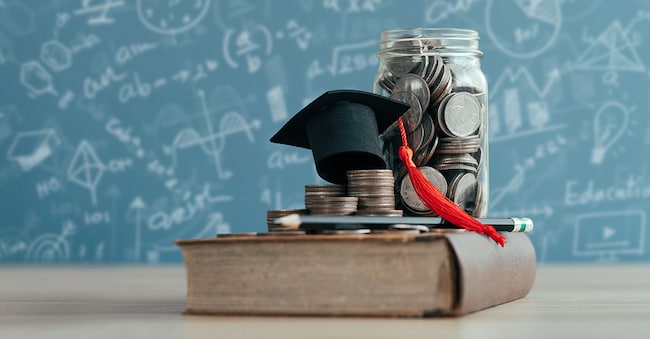 Prestiti per borse di studio volte al successo degli studenti, destinate alle rette universitarie, per l'istruzione. (Adobe Stock)