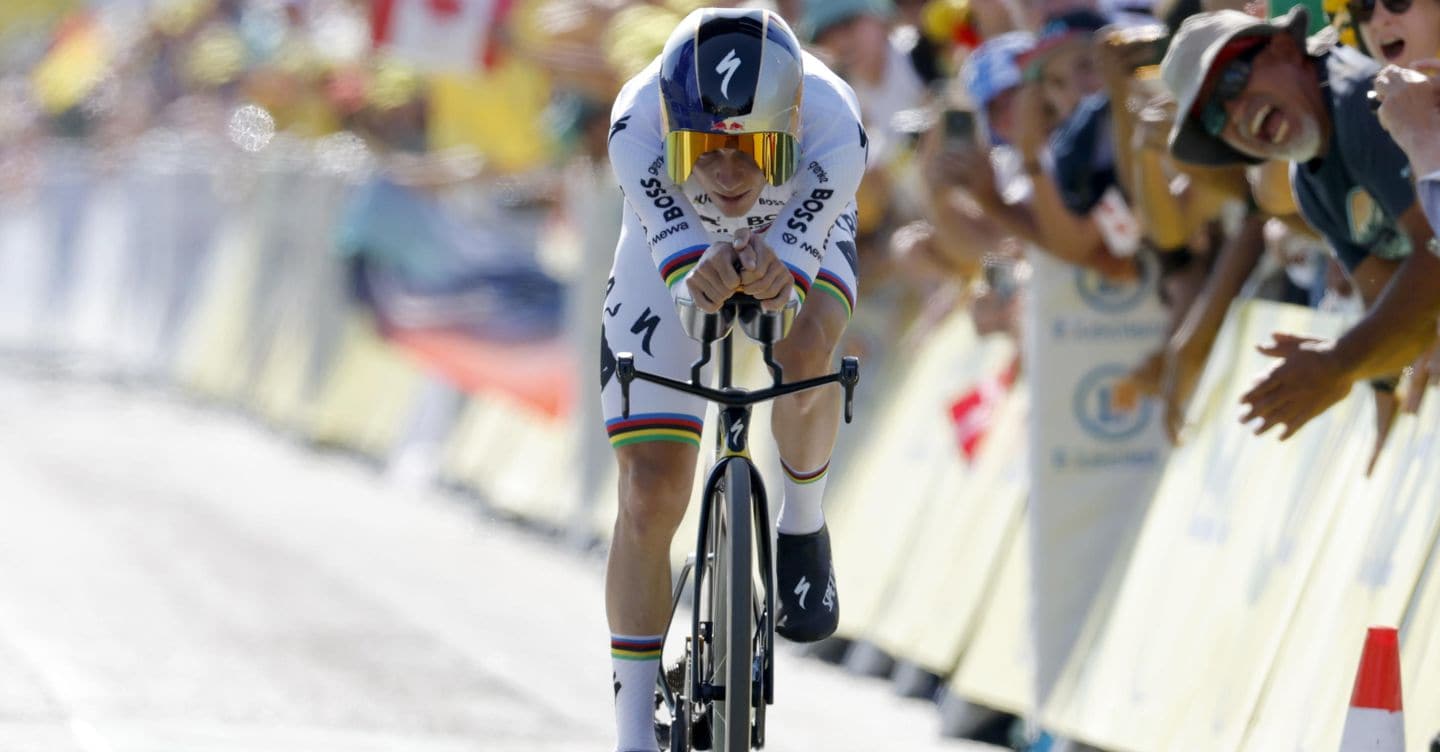 Evenepoel nella crono batte anche Pogacar. Ma il Tour resta nelle mani della maglia gialla