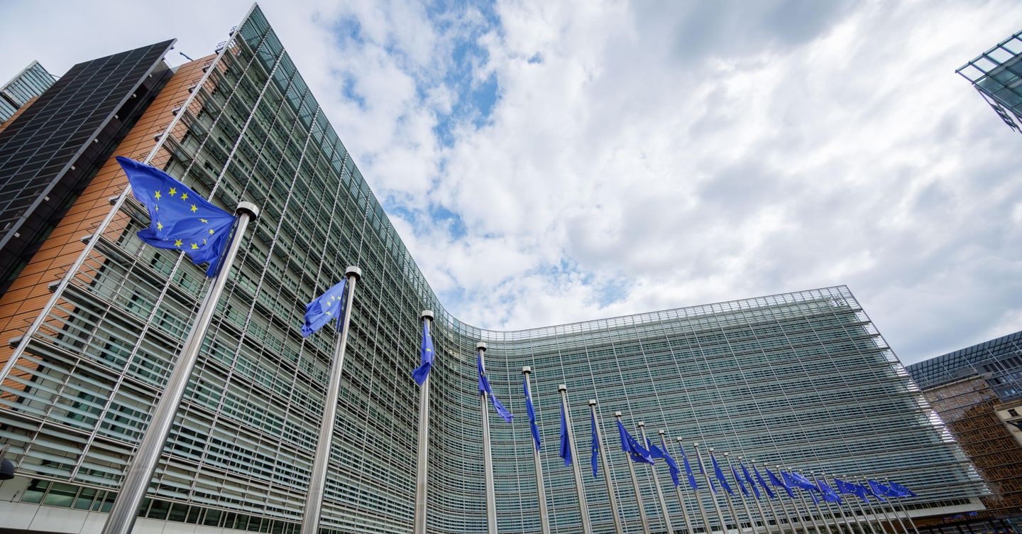 Accordo Ue su nuove sanzioni a Mosca, price cap sul greggio congelato