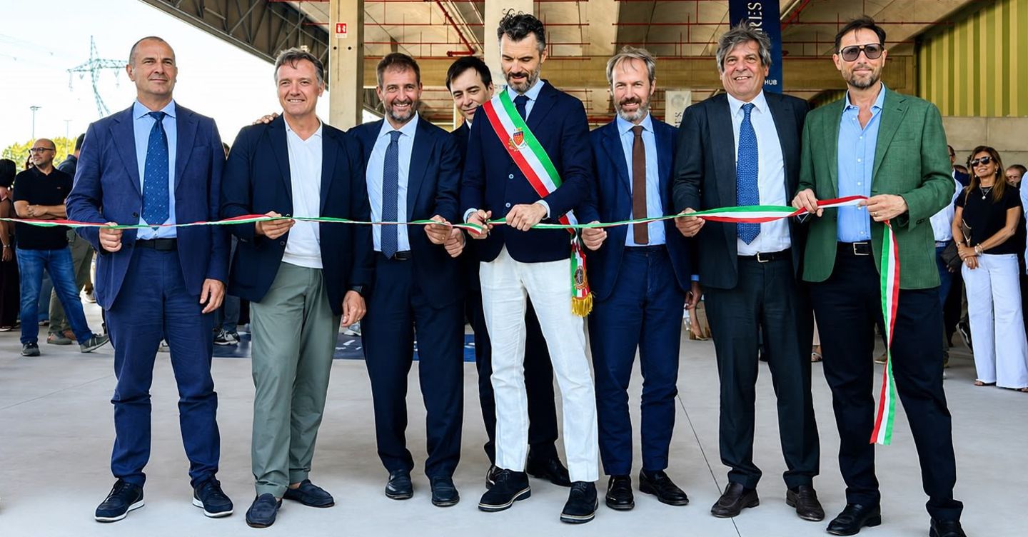 A Prato l’AI seleziona  i tessuti nel nuovo hub  da 31 milioni