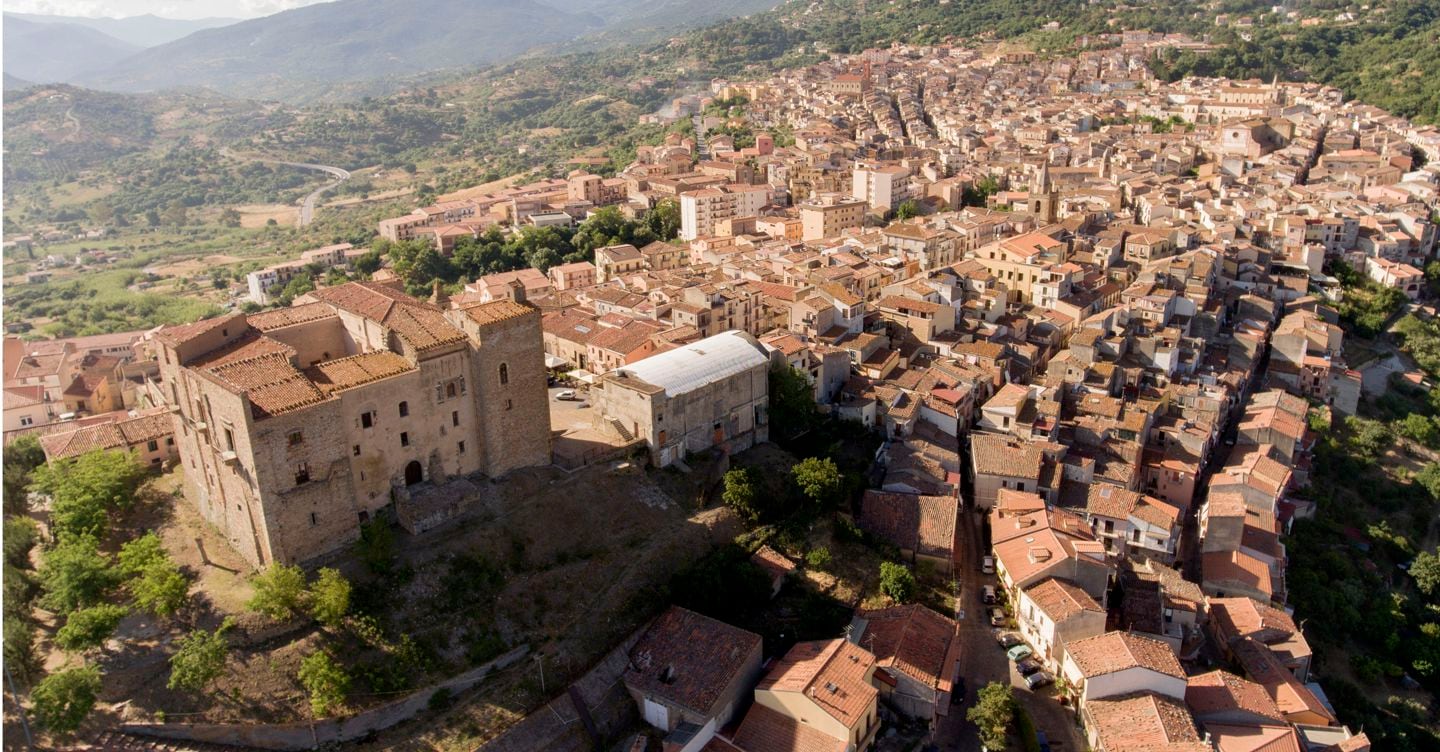 Castelbuono punta sui nomadi digitali
