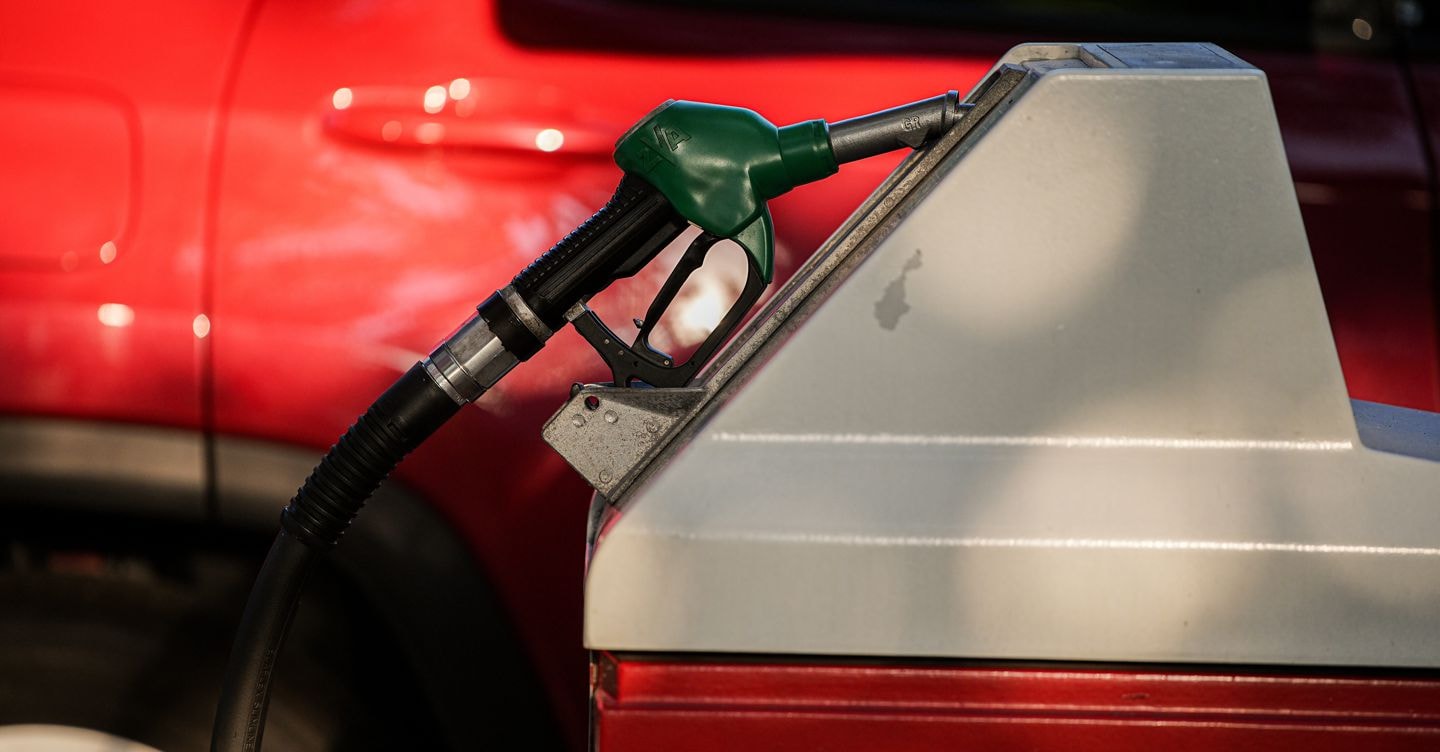 Carburanti, ecco quanto potrebbe valere il taglio delle accise su gasolio e benzina