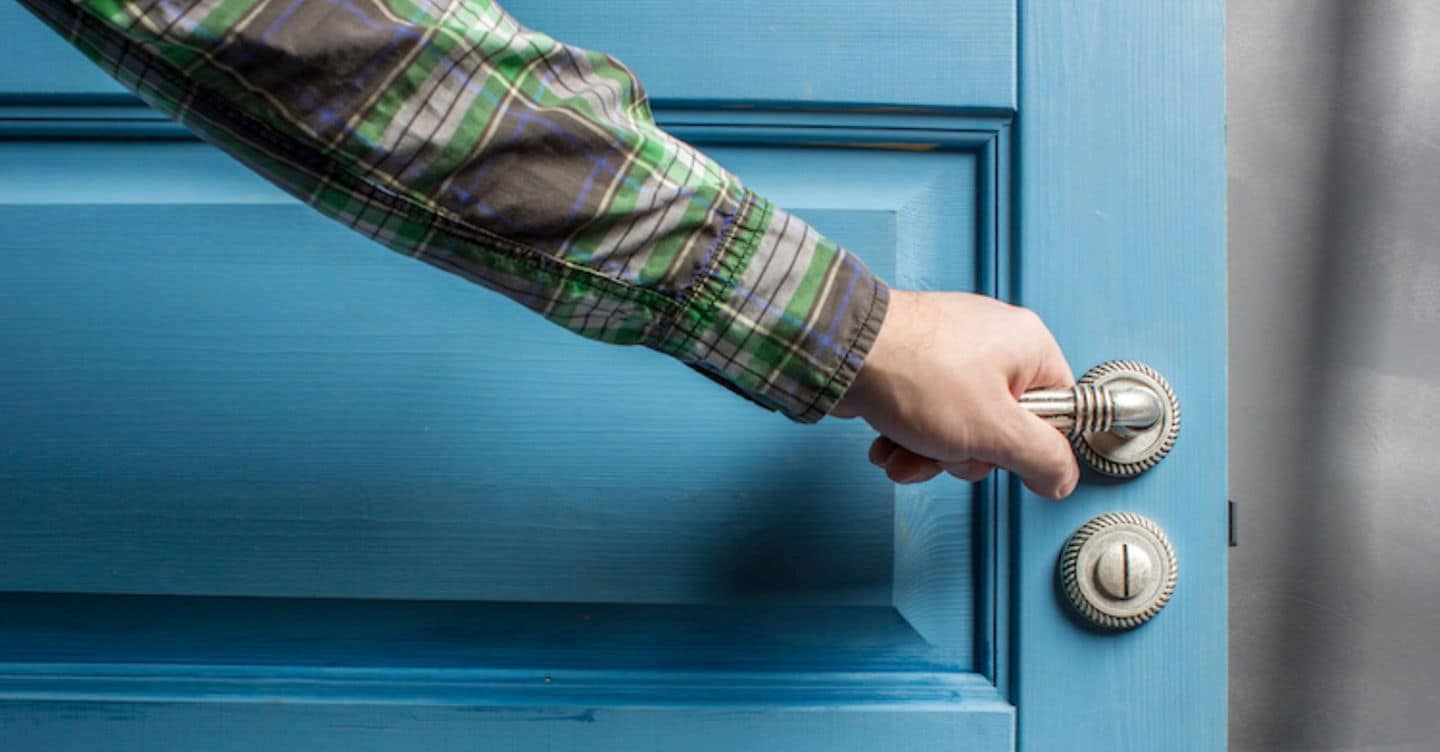 Condominio, ammesso lo spioncino elettronico ma vietate le riprese sistematiche