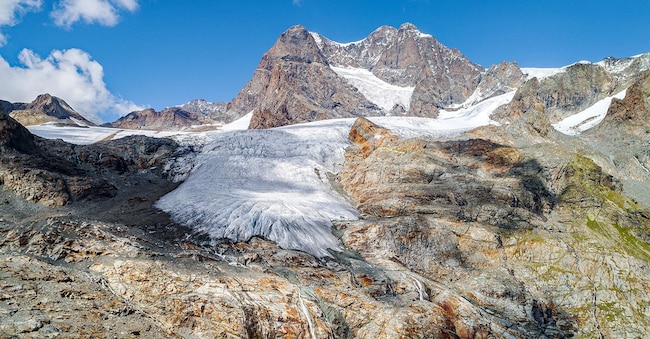 Alta Valmalenco - Vista aerea del ghiacciaio di Fellaria Occidentale (Adobe Stock)