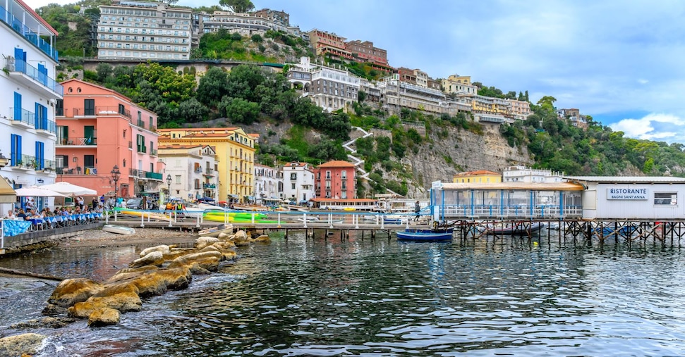 Sorrento aderisce alla “Carta d’Amalfi” per controllare i flussi Sorrento aderisce alla “Carta d’Amalfi” per controllare i flussi