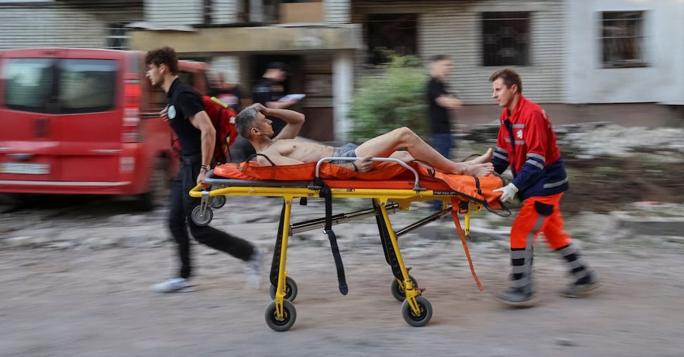 Ucraina, attacco russo a Kiev e in varie regioni: almeno otto morti