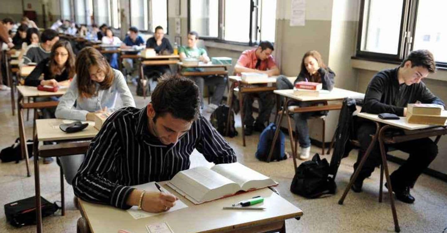 https://i2.res.24o.it/images2010/S24/Documenti/2026/07/31/Immagini/Ritagli/maturita-esami-U52255517621qlc-1440x752@IlSole24Ore-Web.jpg
