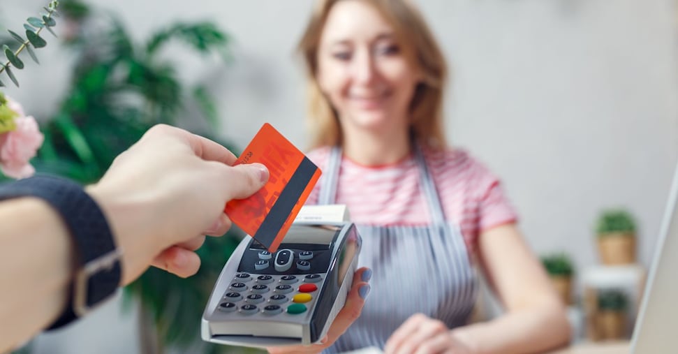 Pos e scontrini, niente sanzioni e rischio chiusura per piccoli errori