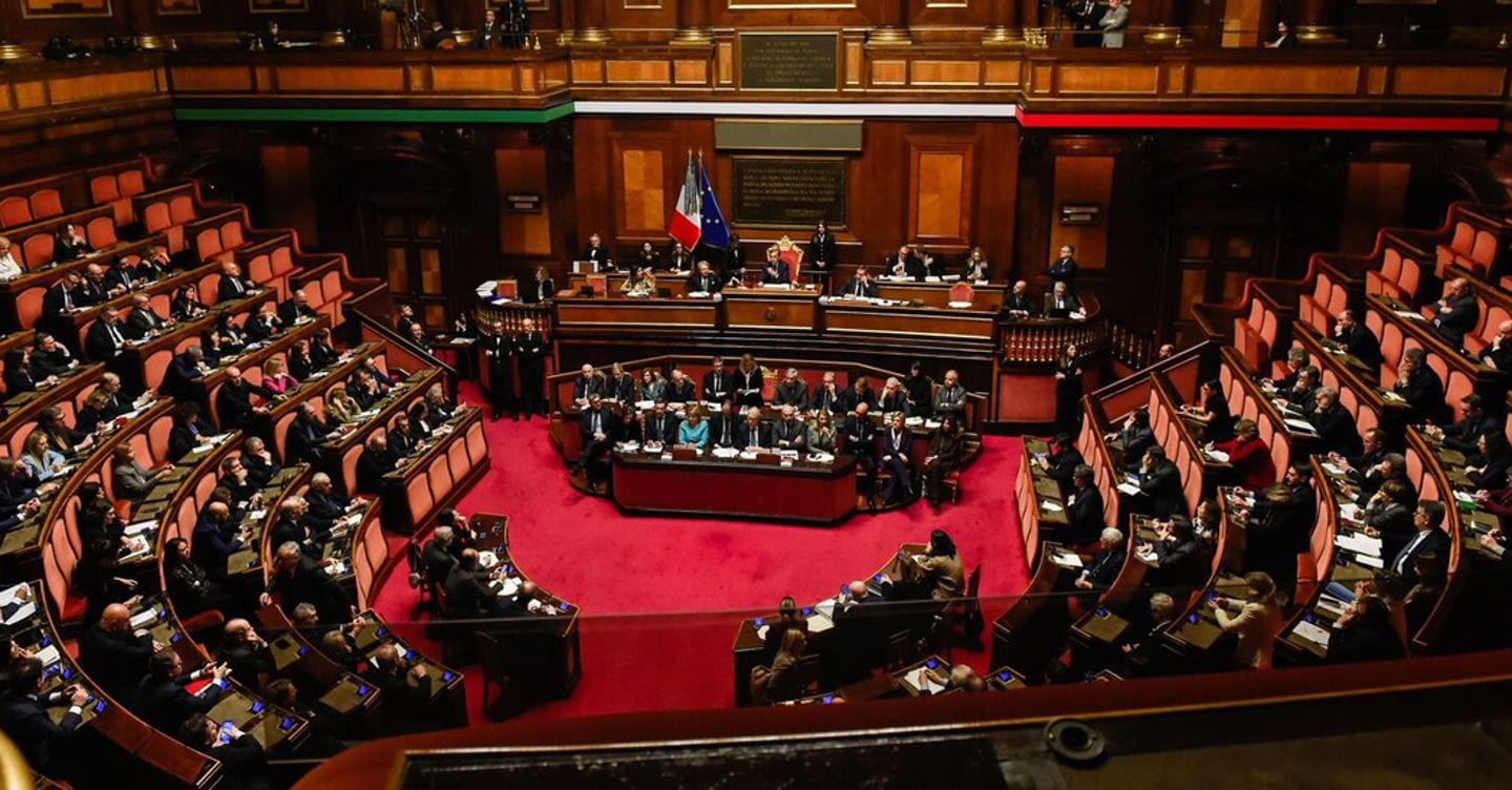 Via libera del Senato alla riforma di 15 ordini professionali