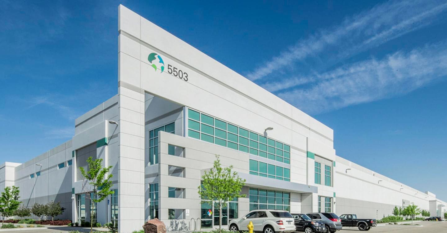 Segro dice sì a Prologis: accordo da 19 miliardi di dollari, nasce un colosso della logistica