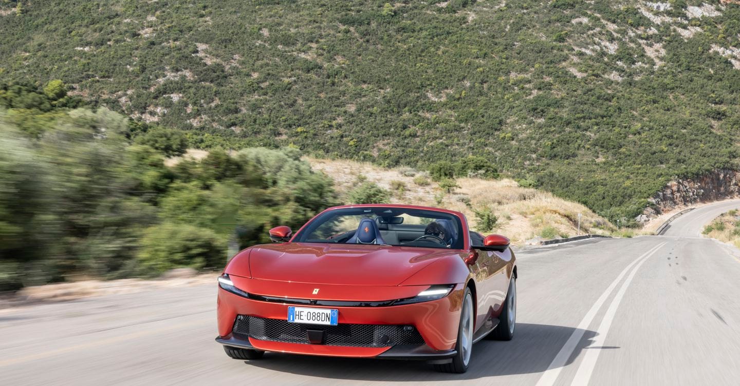 Ferrari Amalfi Spider, la prova su strada della sportiva elegante da 640 cv Ferrari Amalfi Spider, la prova su strada della sportiva elegante da 640 cv