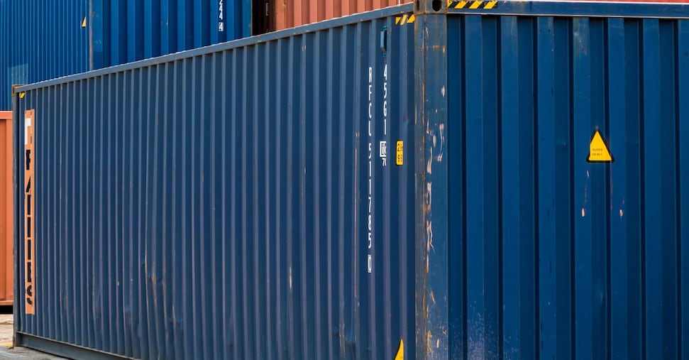 Indagine su traffico illecito di carcasse di veicoli dall’Italia al Senegal: 10 persone indagate Indagine su traffico illecito di carcasse di veicoli dall’Italia al Senegal: 10 persone indagate