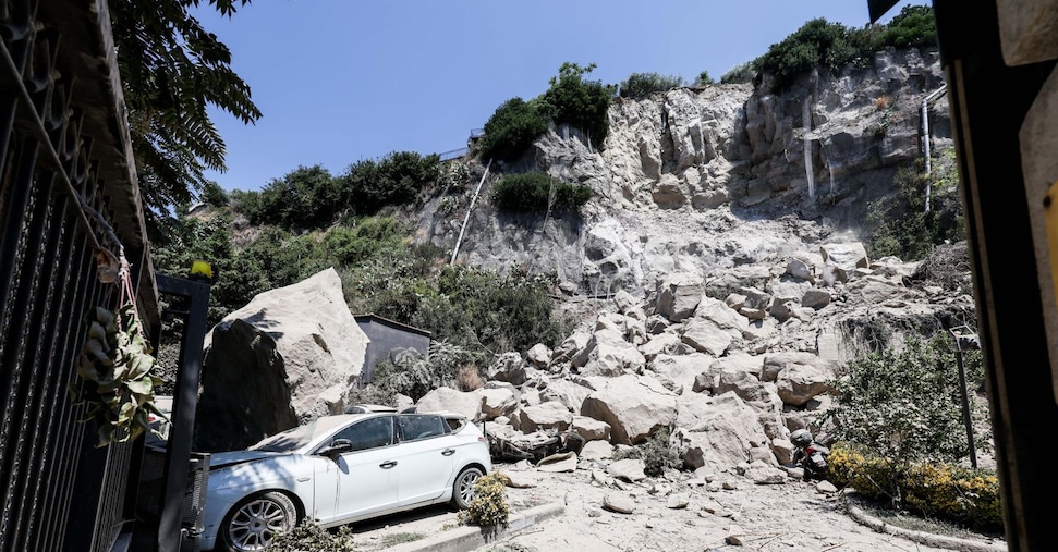Campi Flegrei: dal contributo agli sfollati alla ricostruzione degli edifici, stanziati 100 milioni di euro Campi Flegrei: dal contributo agli sfollati alla ricostruzione degli edifici, stanziati 100 milioni di euro