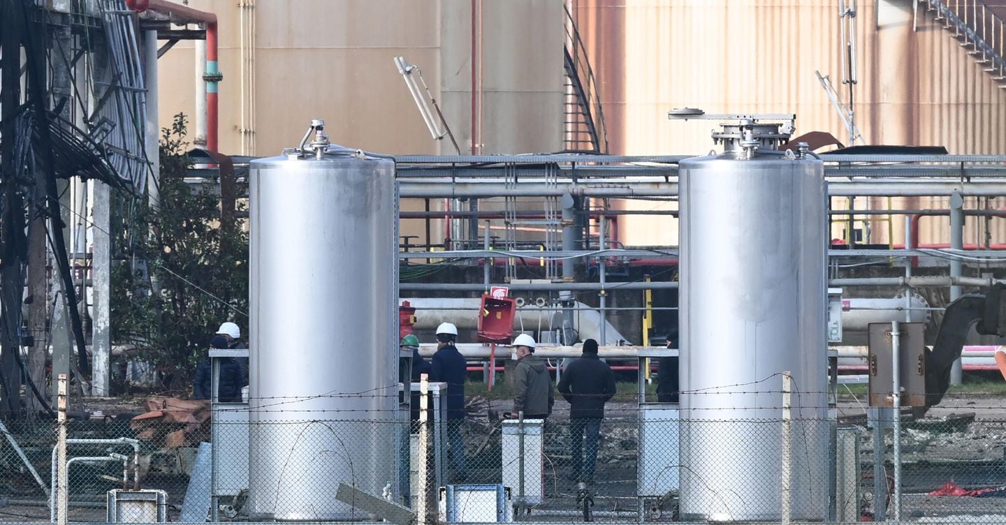 Eni firma protocollo per riconvertire il deposito di Calenzano in parco solare