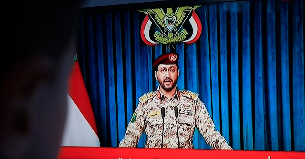 Guerra, ultime notizie. Houthi rivendicano attacco alla raffineria saudita nel Mar Rosso. Carri armati israeliani a Rafah