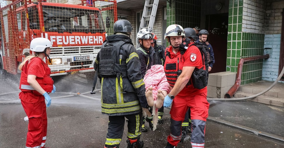 Guerra ultime notizie. Missili russi fanno morti e feriti tra i civili. Kiev colpisce sede Fsb