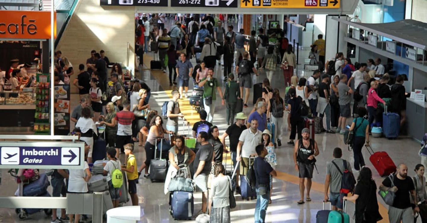 Aeroporti, l’AI per anticipare le code. La sfida dell’Entry/Exit System europeo