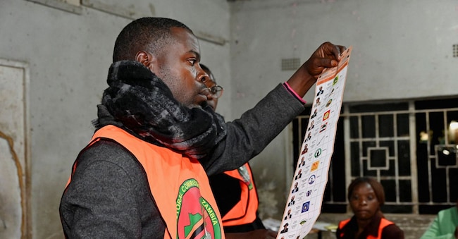 Conta dei voti a Lusaka, la capitale dello Zambia Reuters