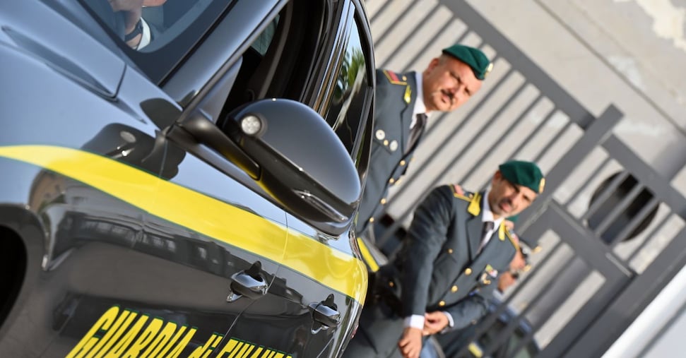 frodi sulle accise sequestri per oltre un milione di euro nei confronti di una societ224 torinese da Ilsole24ore.com frodi sulle accise sequestri per oltre un milione di euro nei confronti di una societ224 torinese