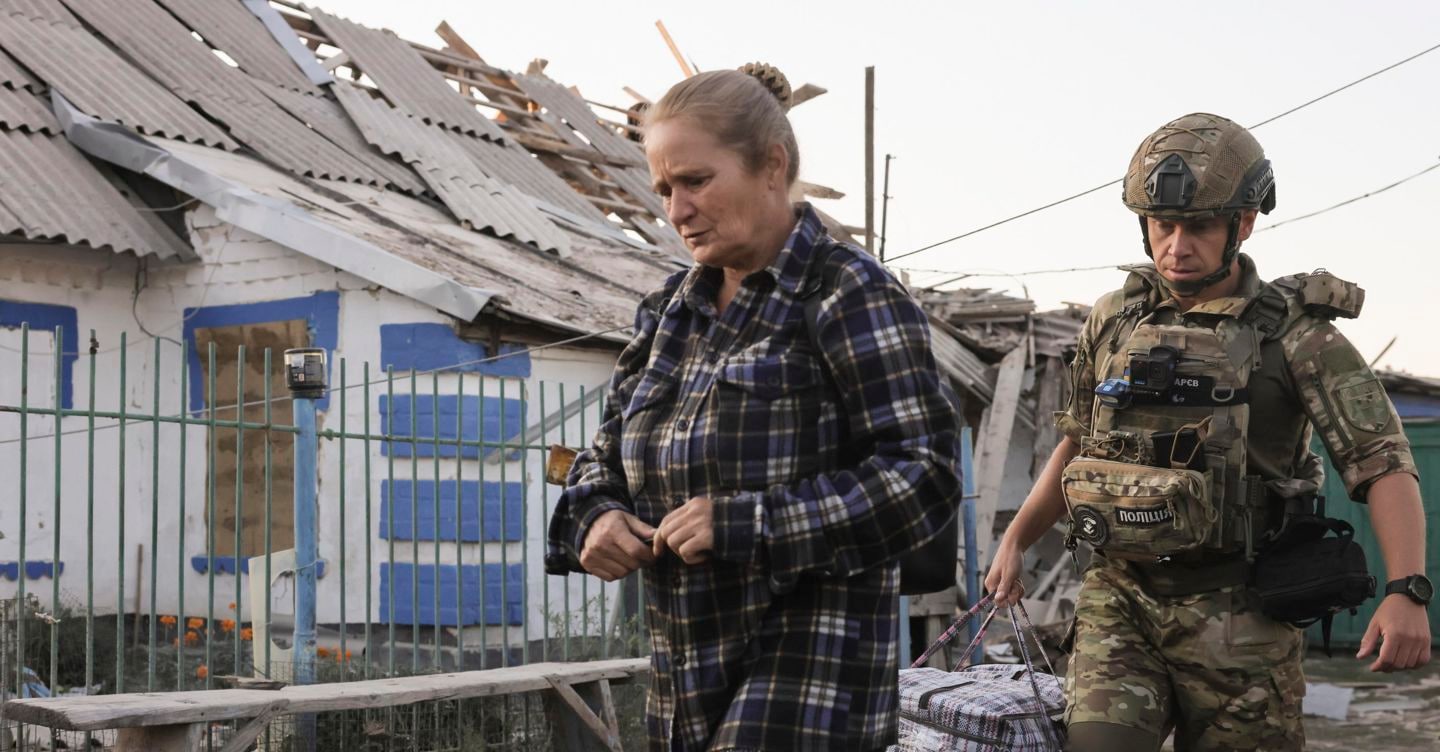 Ucraina, Save the children: a luglio uccisi o feriti 183 bimbi. Drone precipita in Romania