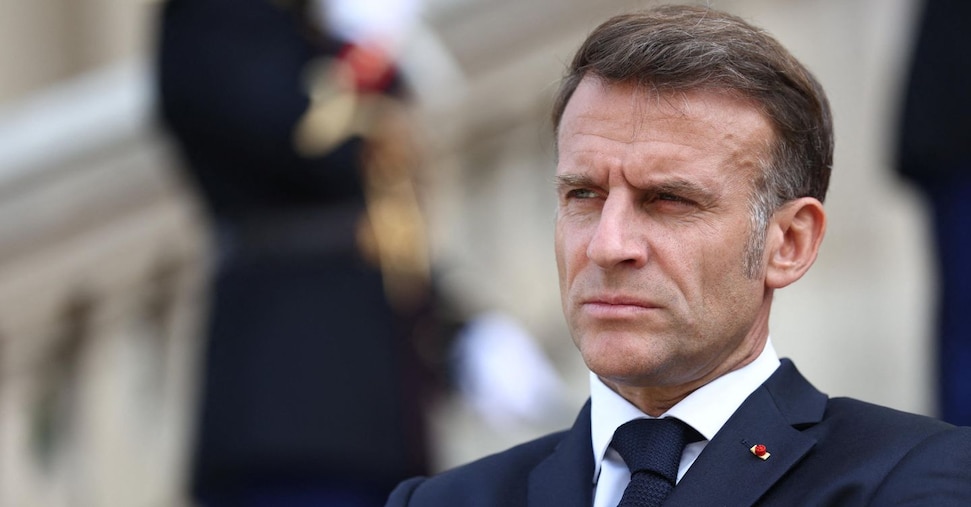 Corte Costituzionale francese boccia divieto social agli under 15. Macron chiede di riscrivere la legge Corte Costituzionale francese boccia divieto social agli under 15. Macron chiede di riscrivere la legge