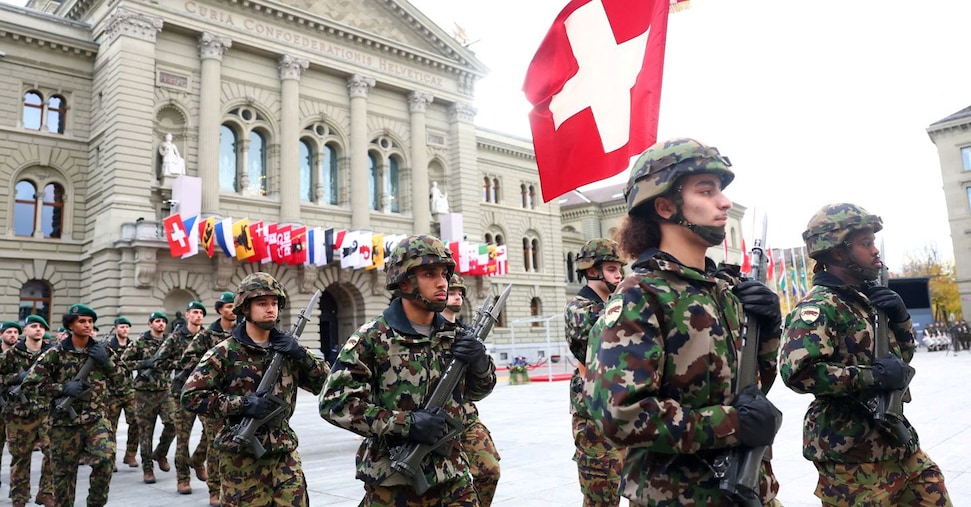 Svizzera alza l’Iva di 0,5 punti per aumentare gli acquisti di armi