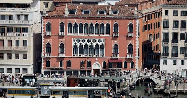 Una veduta dell'hotel Danieli a Venezia. (Foto AP/Luca Bruno)
