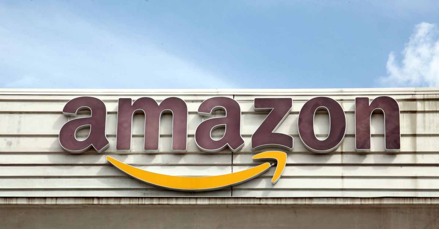 Amazon distrugge libri antichi per alimentare i suoi modelli AI Amazon distrugge libri antichi per alimentare i suoi modelli AI