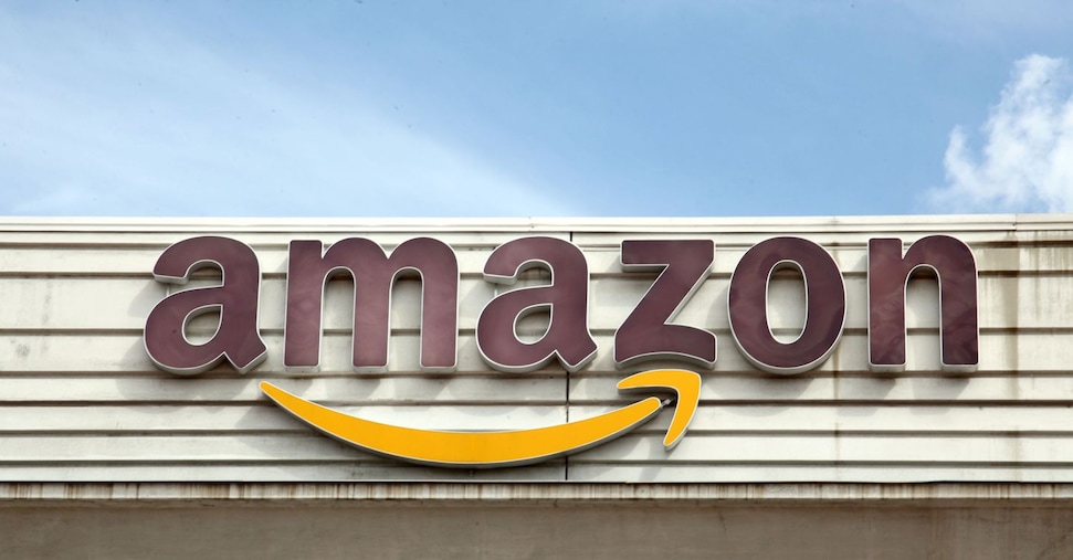 Amazon distrugge libri antichi per alimentare i suoi modelli AI