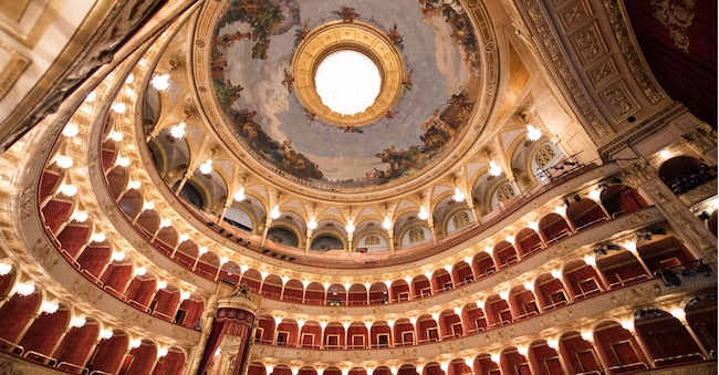 L’interno del Teatro Costanzi, sede dell’Opera di Roma Foto Fabrizio Sansoni