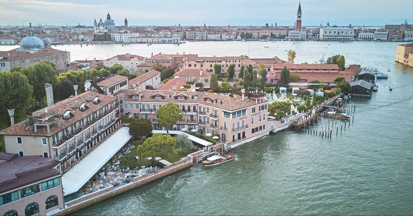 A Venezia rivive la Dolce Vita nell’hotel Cipriani Belmond A Venezia rivive la Dolce Vita nell’hotel Cipriani Belmond