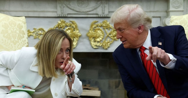  REUTERS