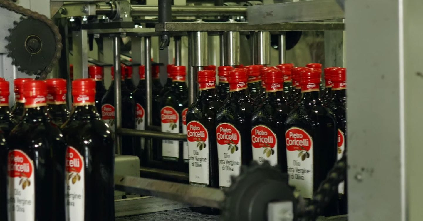 Sfida Italia-Spagna sull’olio d’oliva: Coricelli offre 500 milioni per Deoleo Sfida Italia-Spagna sull’olio d’oliva: Coricelli offre 500 milioni per Deoleo