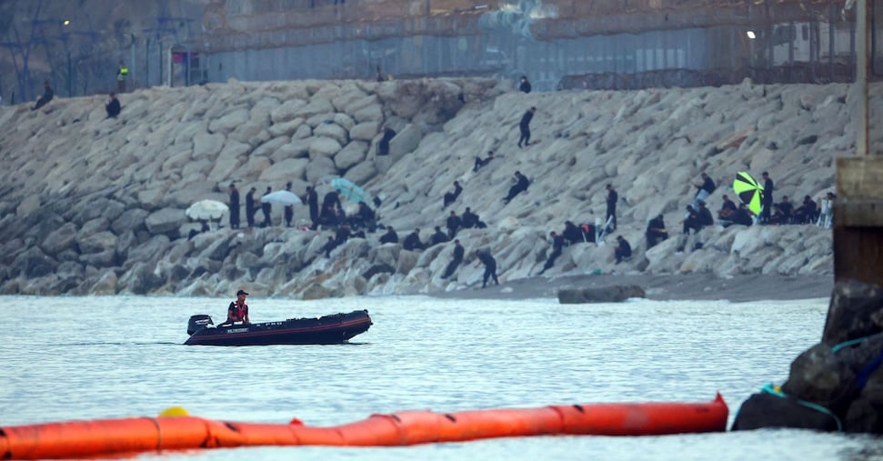 migranti piantedosi sea watch 5 ha violato norme stop di 45 giorni