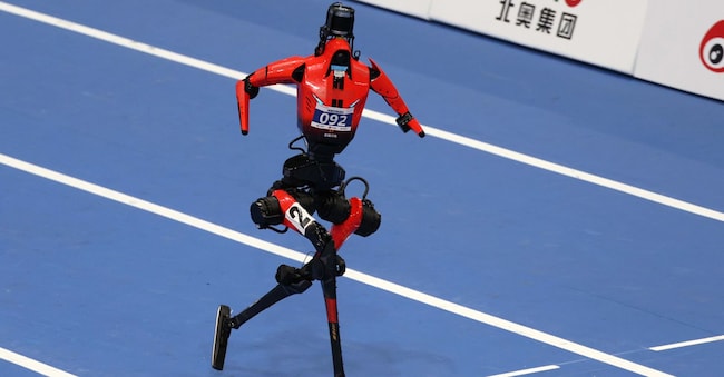 Lightining, il robot umanoide di Honor che ha battuto il record sui 100 metri di Bolt ai World Humanoid Robot Games di Pechino (IPP)