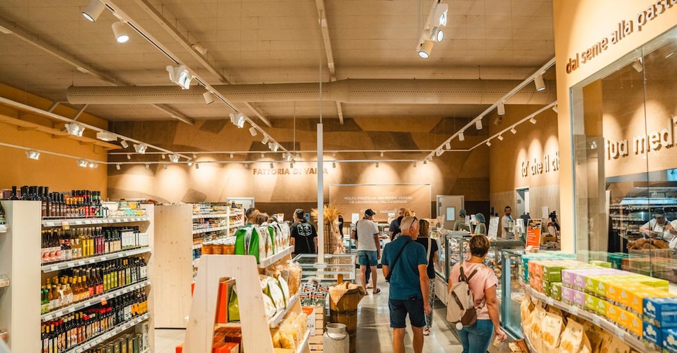Distribuzione, la catena NaturaSì pronta ad aprire 60 supermercati