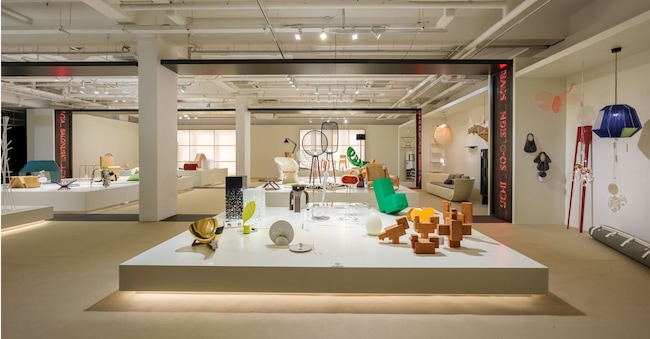 A Jakarta dal 18 settembre al 18 ottobre SaloneSatellite Permanent Collection 1998-2024 (nella foto, la mostra a Hong Kong nel 2024) ©Davide Colombino - Salone del Mobile.Milano