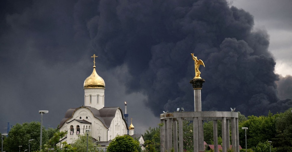 Ucraina, attacco alla raffineria russa di Krasnodar: due morti