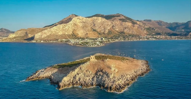 Isola delle Femmine. in Sicilia