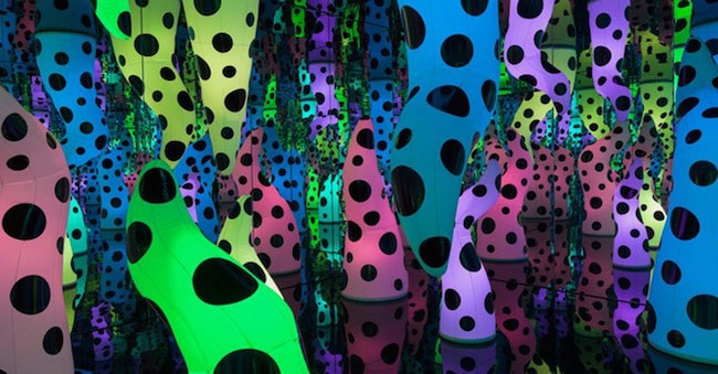 Yayoi Kusama, LOVE IS CALLING, 2013. © YAYOI KUSAMA. (Courtesy David Zwirner, Ota Fine Arts, and Victoria Miro)