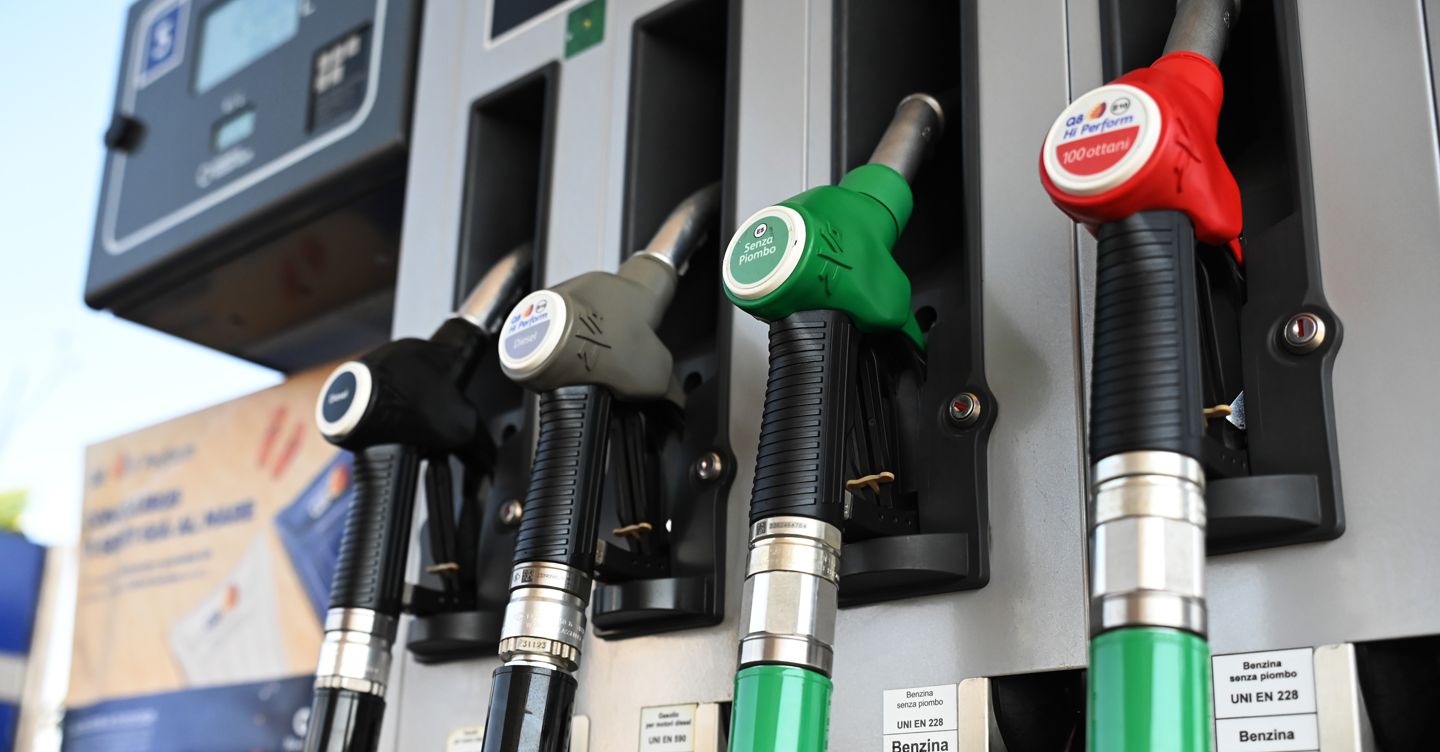 Carburanti, anticipo d’imposta sui dividendi delle big energetiche