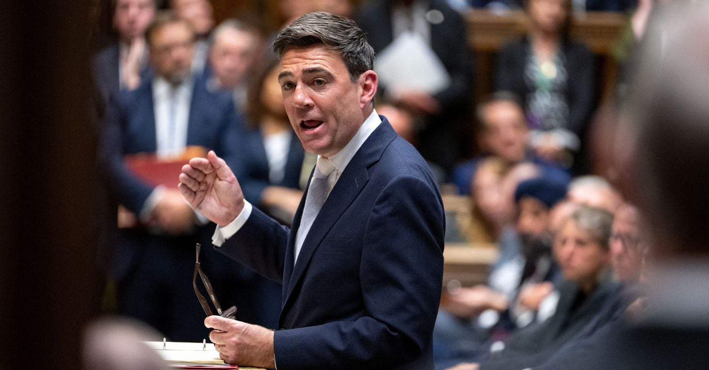 Burnham nel suo primo discorso punta al rilancio dell’economia e alla lotta al carovita