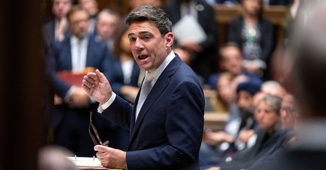 Il primo ministro britannico Andy Burnham interviene durante la dichiarazione ministeriale sull’orientamento del governo alla Camera dei Comuni a Londra, Gran Bretagna, il 1° settembre 2026.    (Copyright: Camera dei Comuni/Foto fornita tramite REUTERS)