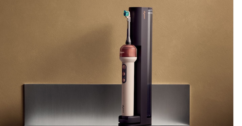 Dyson pulisce anche i denti: dopo polvere, aria e capelli arriva lo spazzolino con videocamera