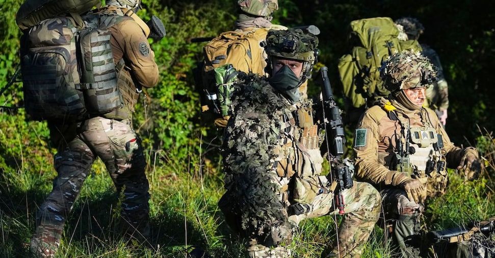 difesa torna in francia il servizio militare l8217italia pensa a una riserva volontaria