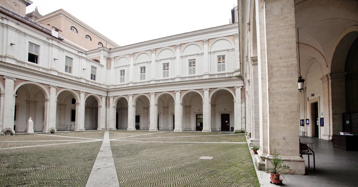 Premio Olivetti, aperte le candidature per progetti contro le barriere alla cultura