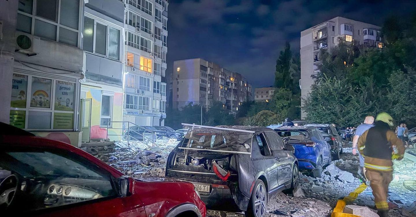 Ucraina, attacchi incrociati. Russia: non declasseremo relazioni con Germania