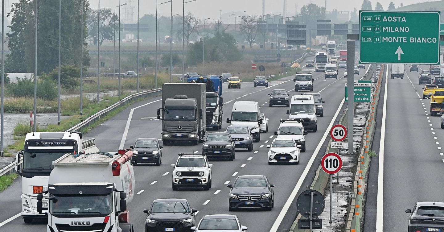 Codice della strada, il Mit aggiorna la tabella delle sanzioni: multe giù del 7%