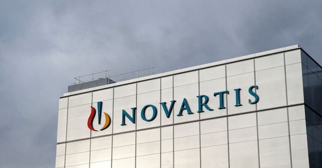 FILE PHOTO: The company's logo is seen at the new cell and gene therapy factory of Swiss drugmaker Novartis in Stein, Switzerland, November 28, 2019. REUTERS/Arnd Wiegmann/File Photo REUTERS